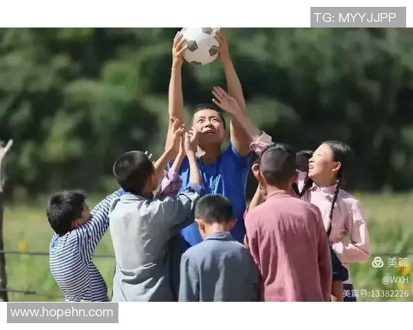 中国足球的精彩瞬间与背后故事展现了激情与梦想的交织与奋斗的历程